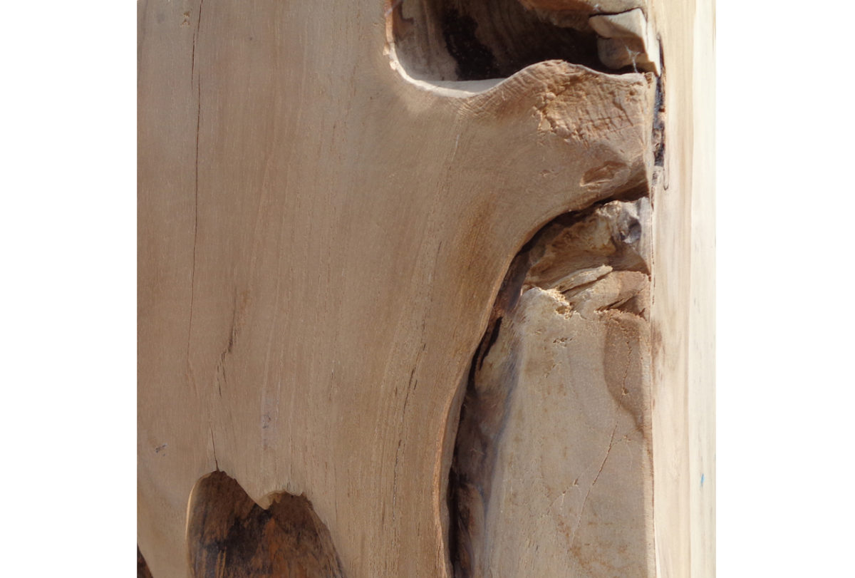 Taburete Natalie de madera realizado artesanalmente